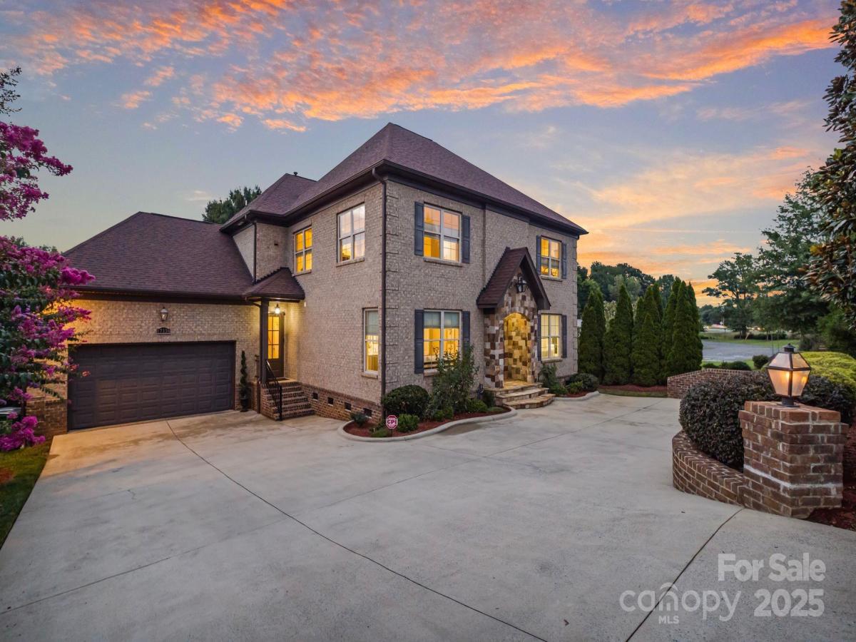 MLS #CAR4296225 image #0