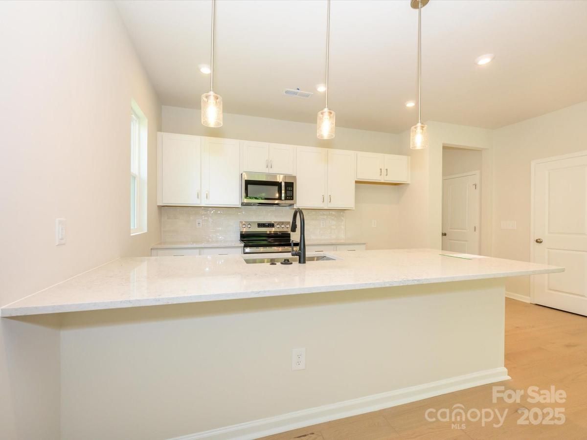 MLS #CAR4296580 image #0