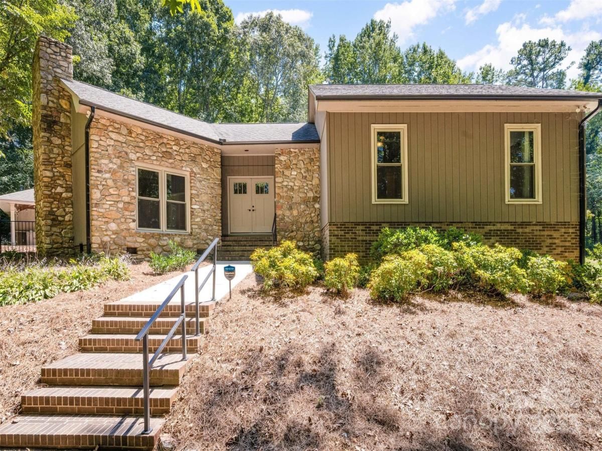 MLS #CAR4296899 image #0