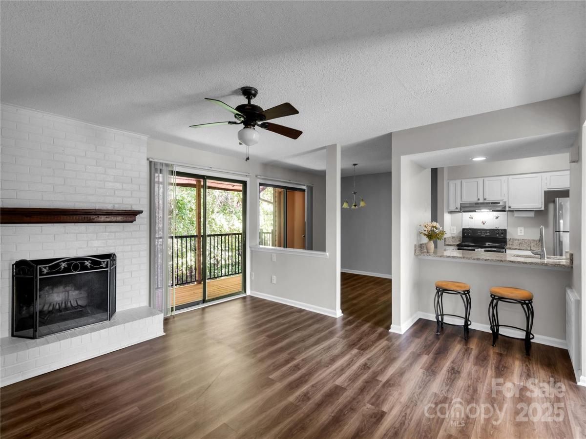 MLS #CAR4297005 image #0