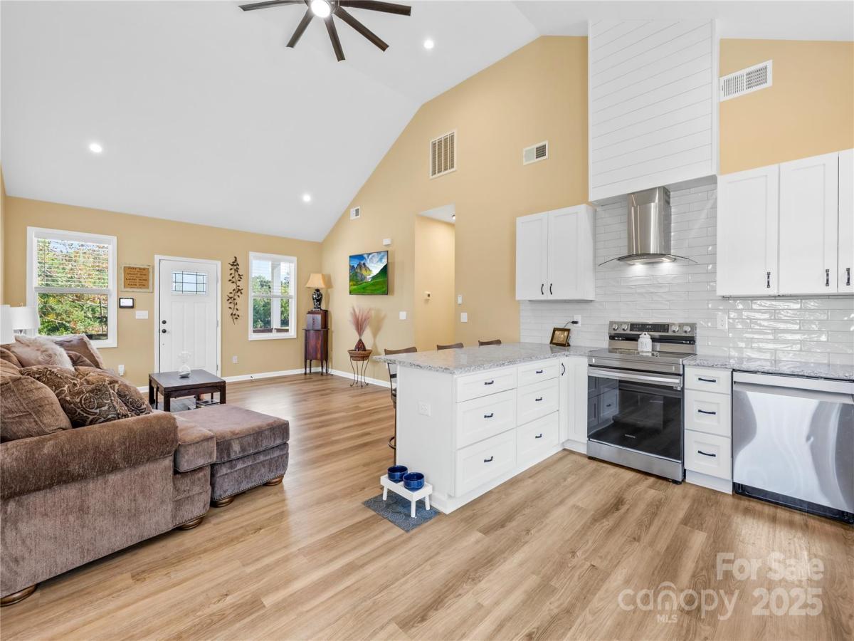 MLS #CAR4297905 image #0