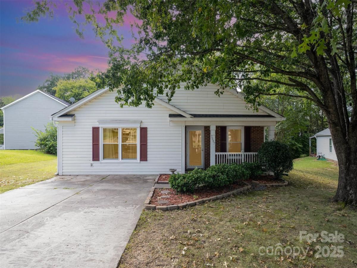 MLS #CAR4298010 image #0