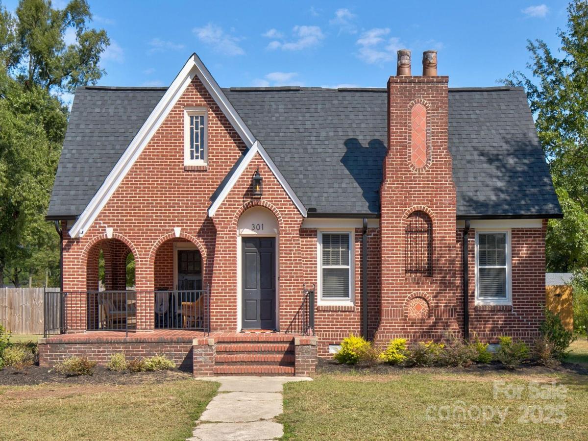 MLS #CAR4298080 image #0