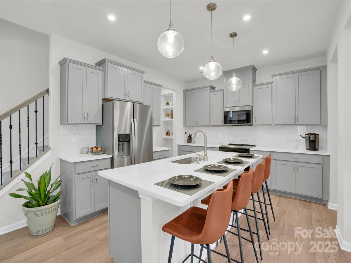 MLS #CAR4298417 image #0