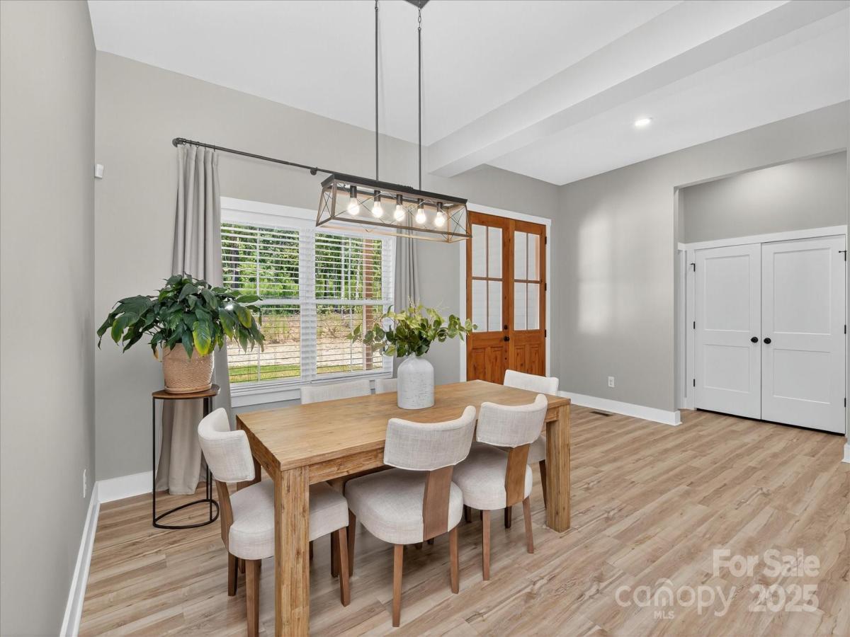 MLS #CAR4298422 image #0