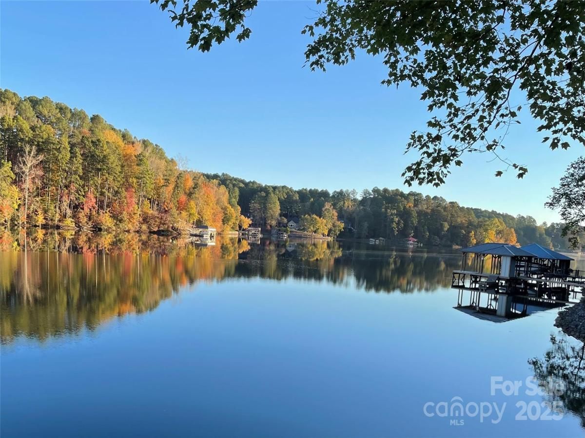 MLS #CAR4298509 image #0