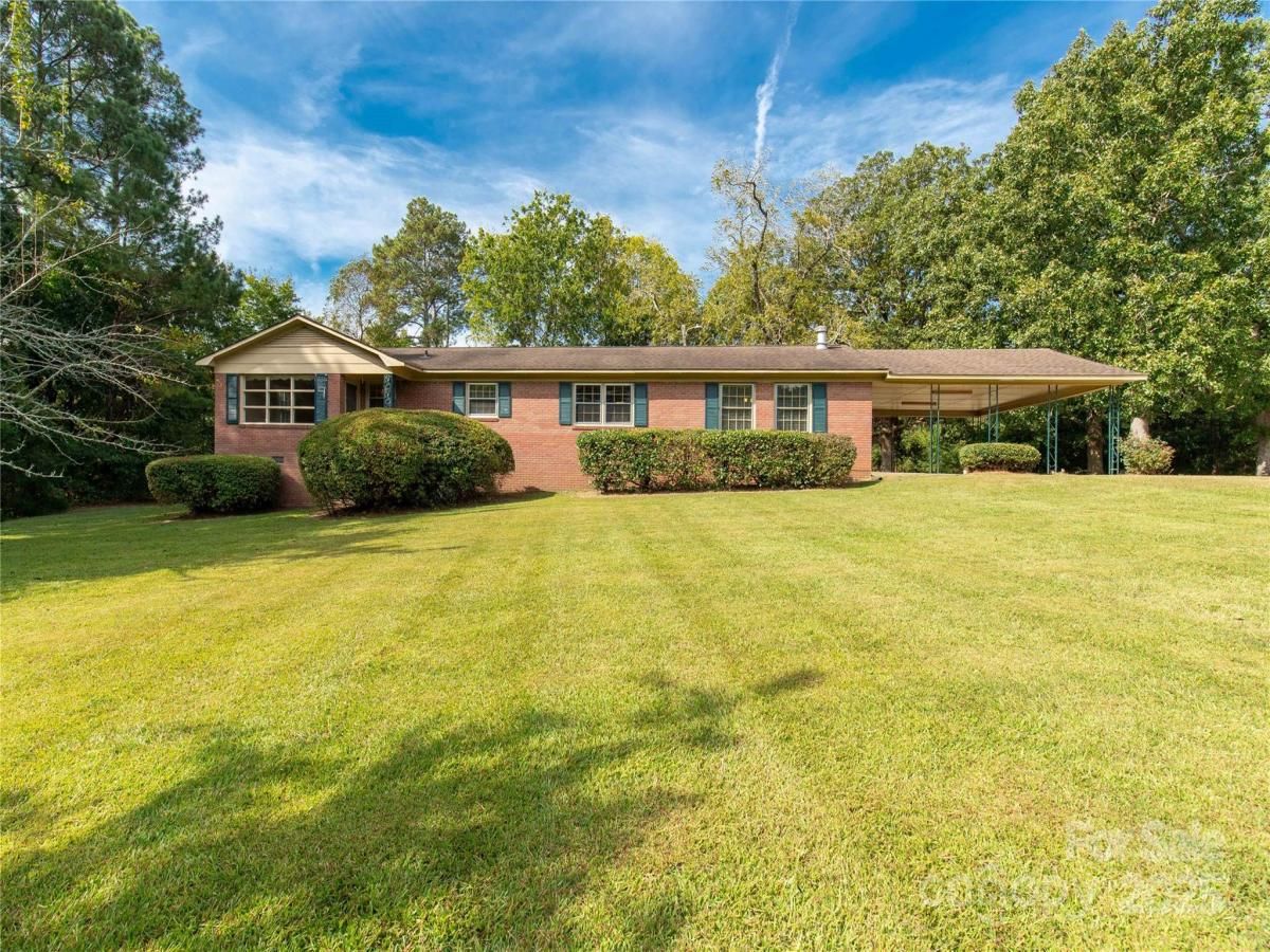 MLS #CAR4298781 image #0