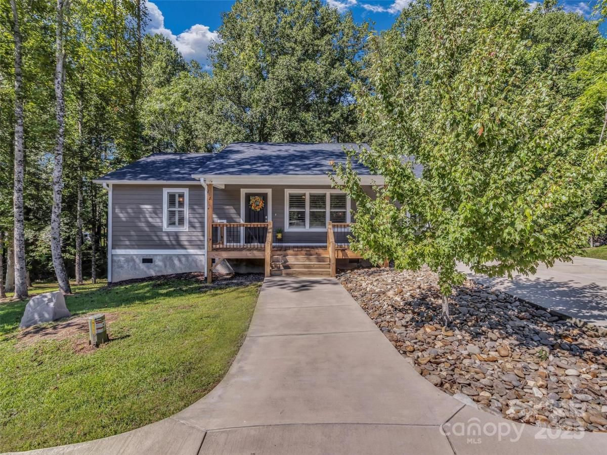 MLS #CAR4299094 image #0