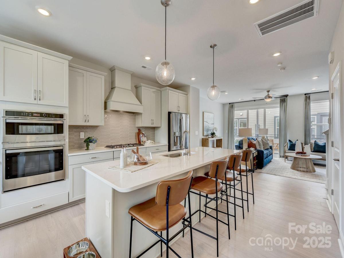 MLS #CAR4299183 image #0