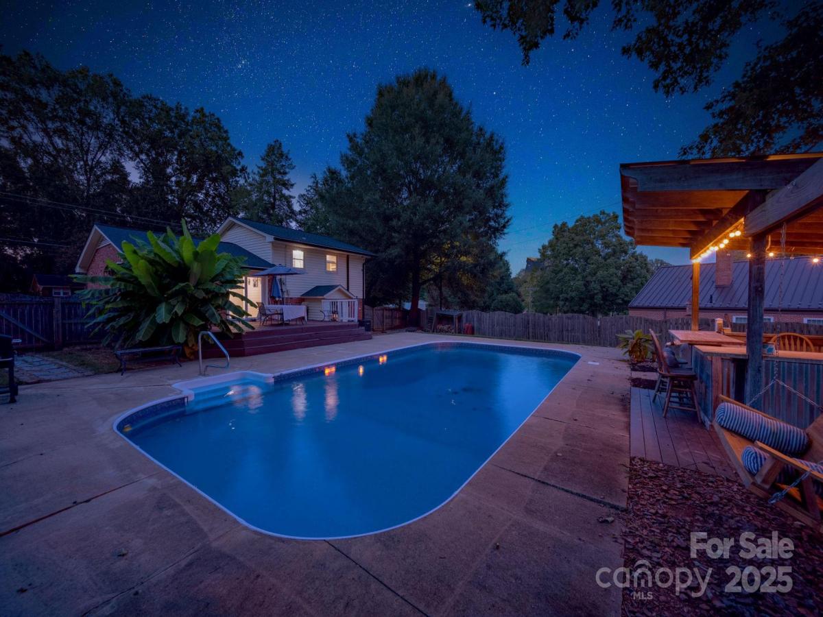 MLS #CAR4299265 image #0