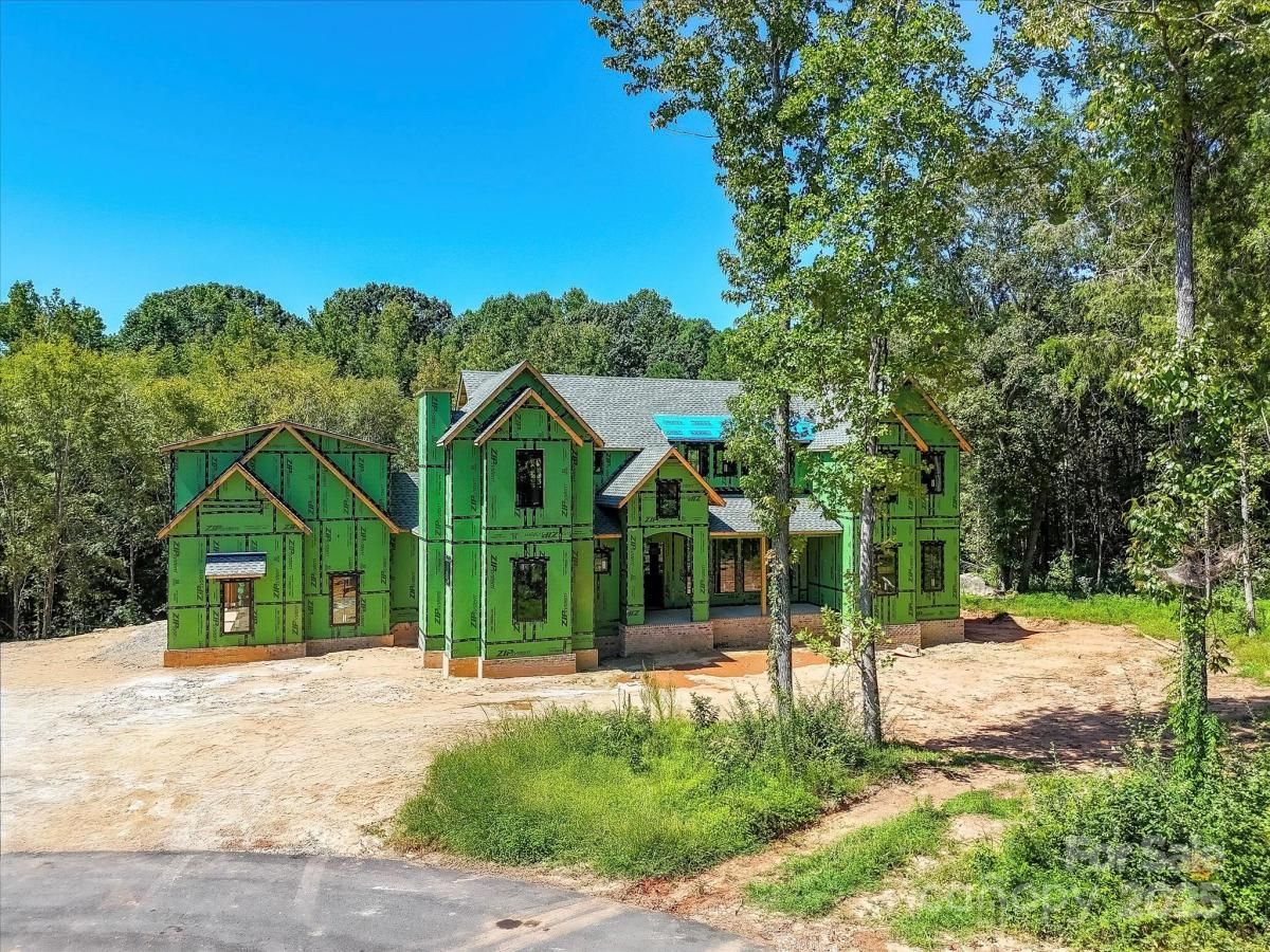 MLS #CAR4299328 image #0