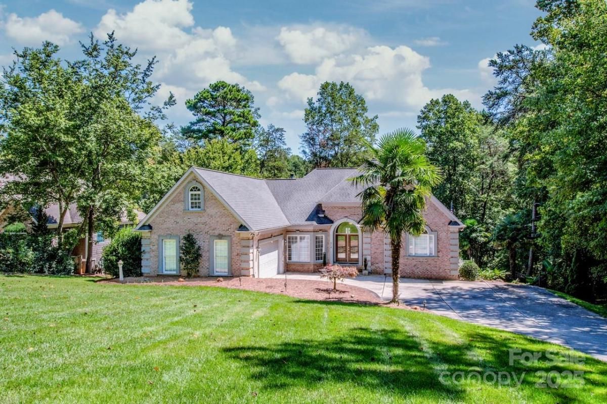 MLS #CAR4299659 image #0