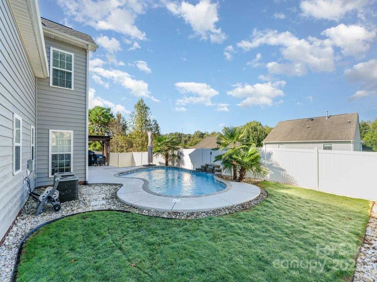 MLS #CAR4299704 image #0