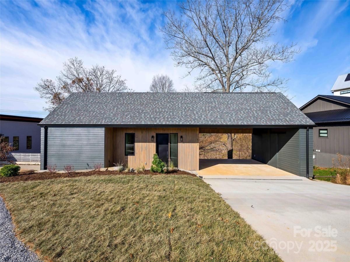 MLS #CAR4300184 image #0