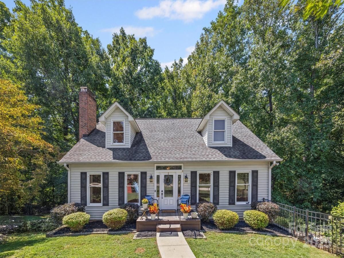 MLS #CAR4300377 image #0