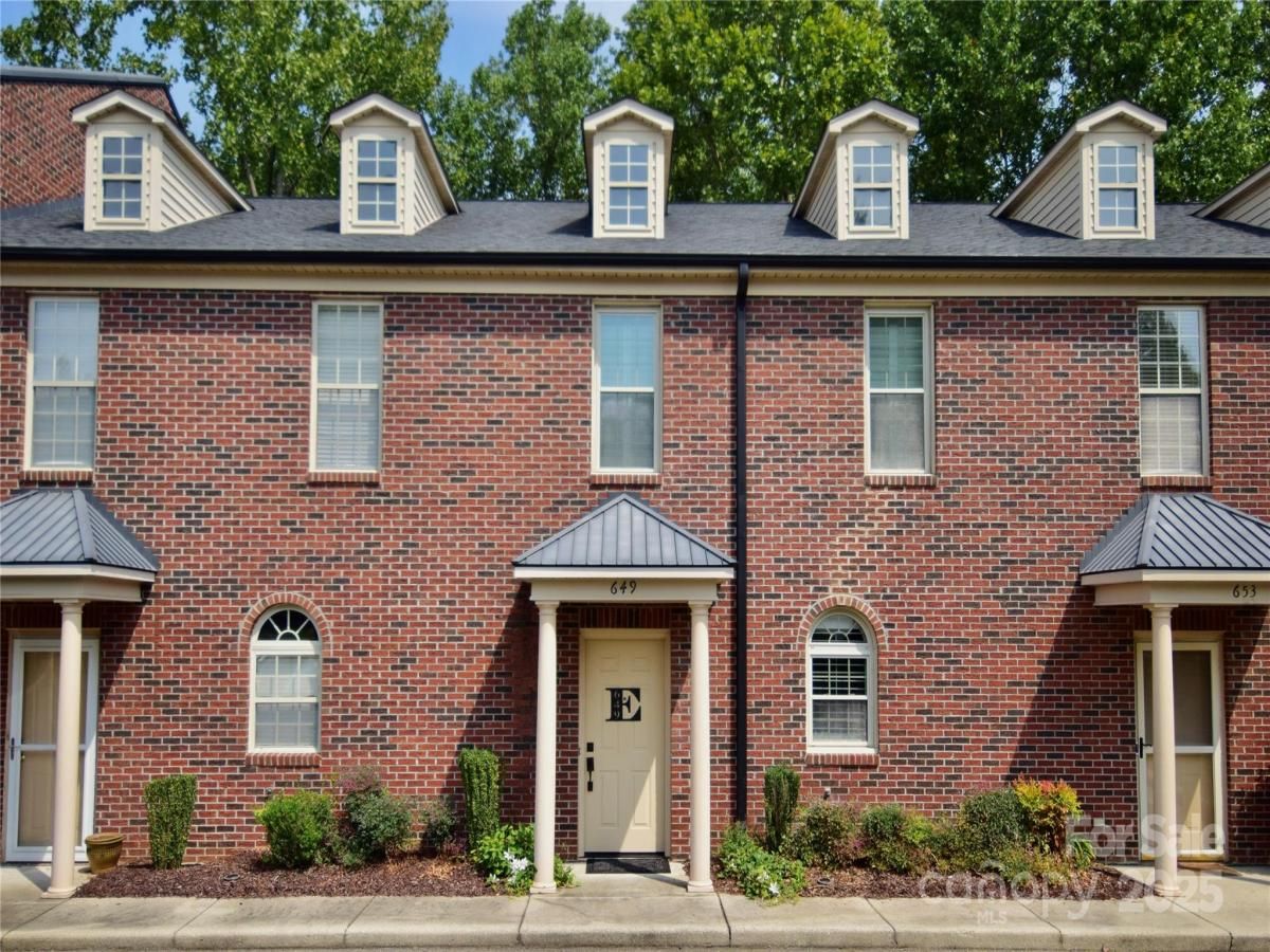 MLS #CAR4300534 image #0