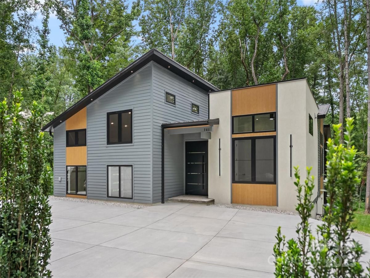 MLS #CAR4300654 image #0