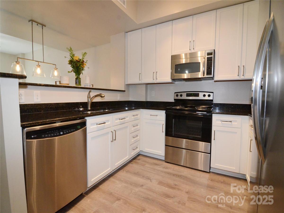 MLS #CAR4301036 image #0