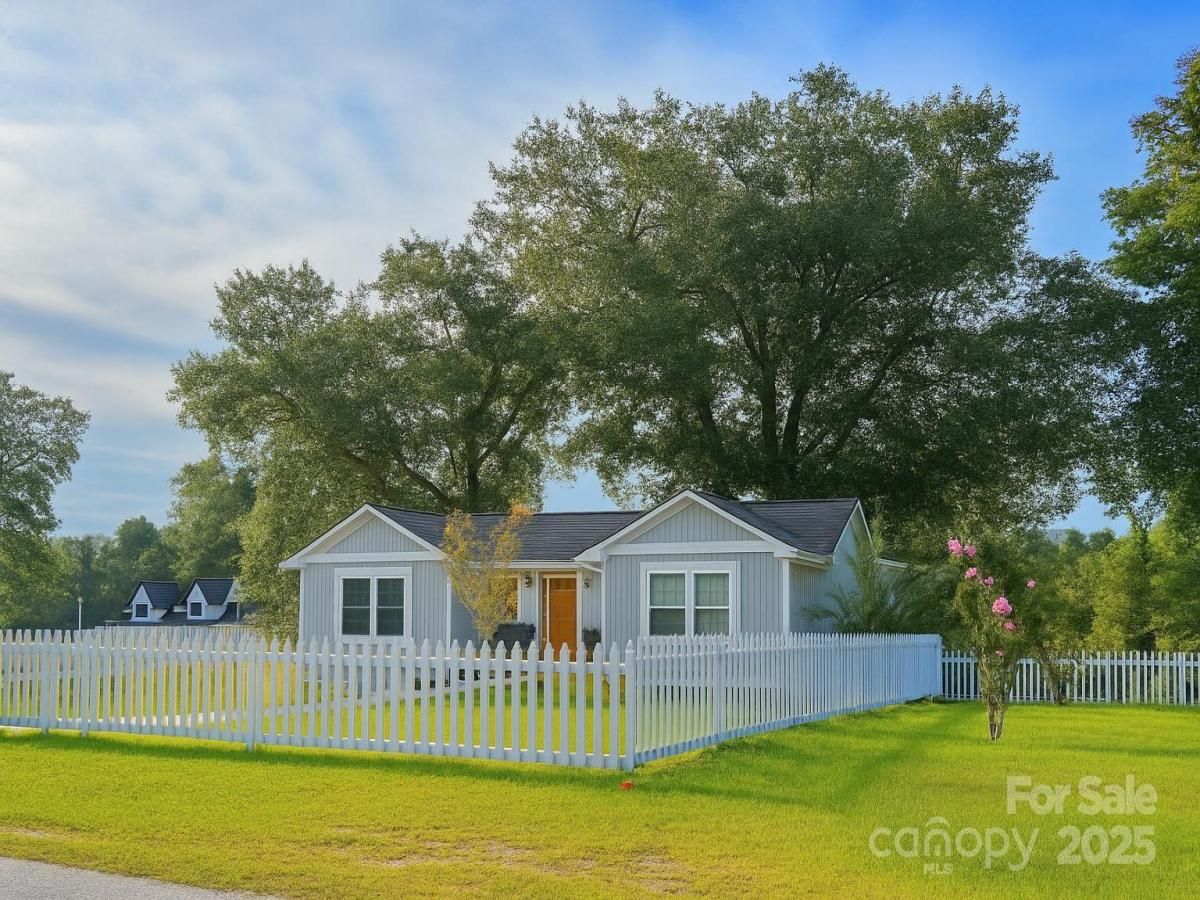 MLS #CAR4301608 image #0