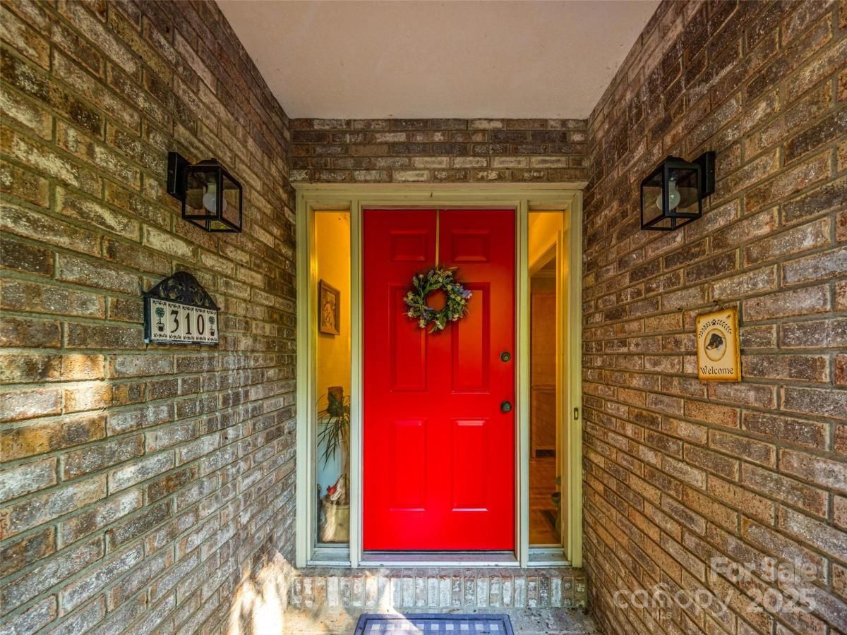 MLS #CAR4302043 image #0