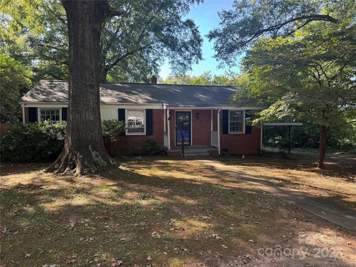 MLS #CAR4302247 image #0