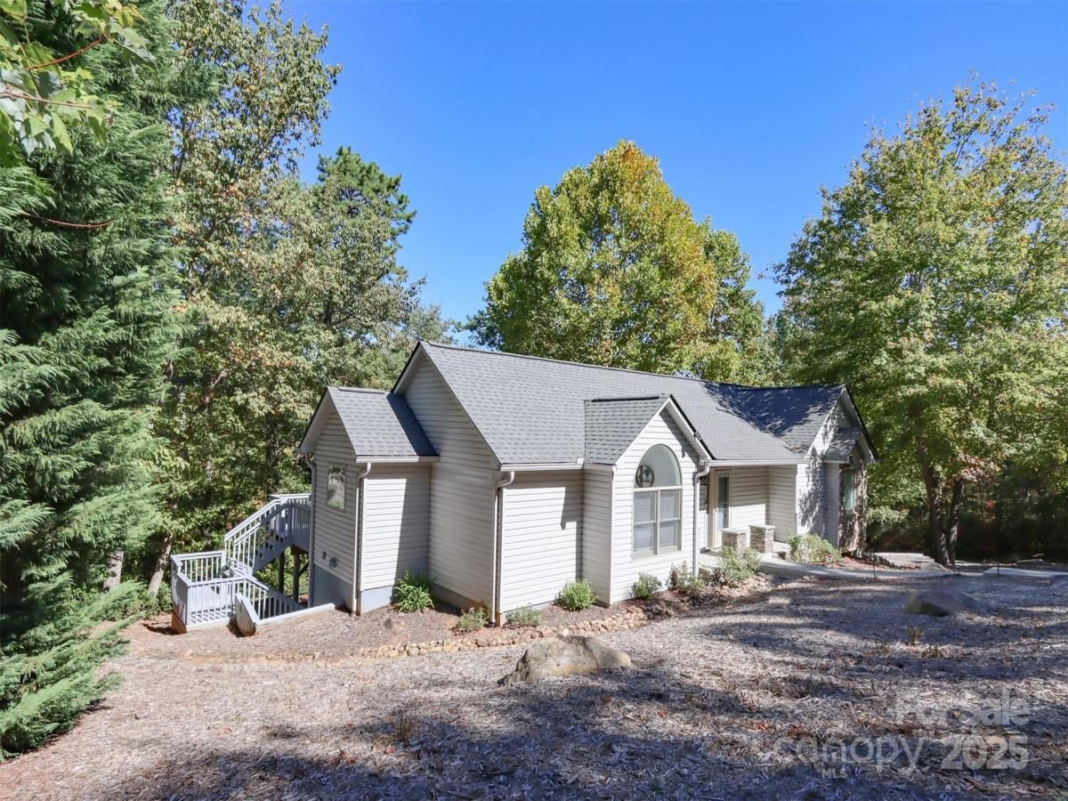 MLS #CAR4302766 image #0