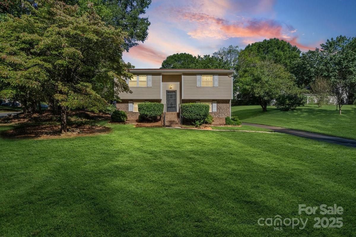 MLS #CAR4302900 image #0