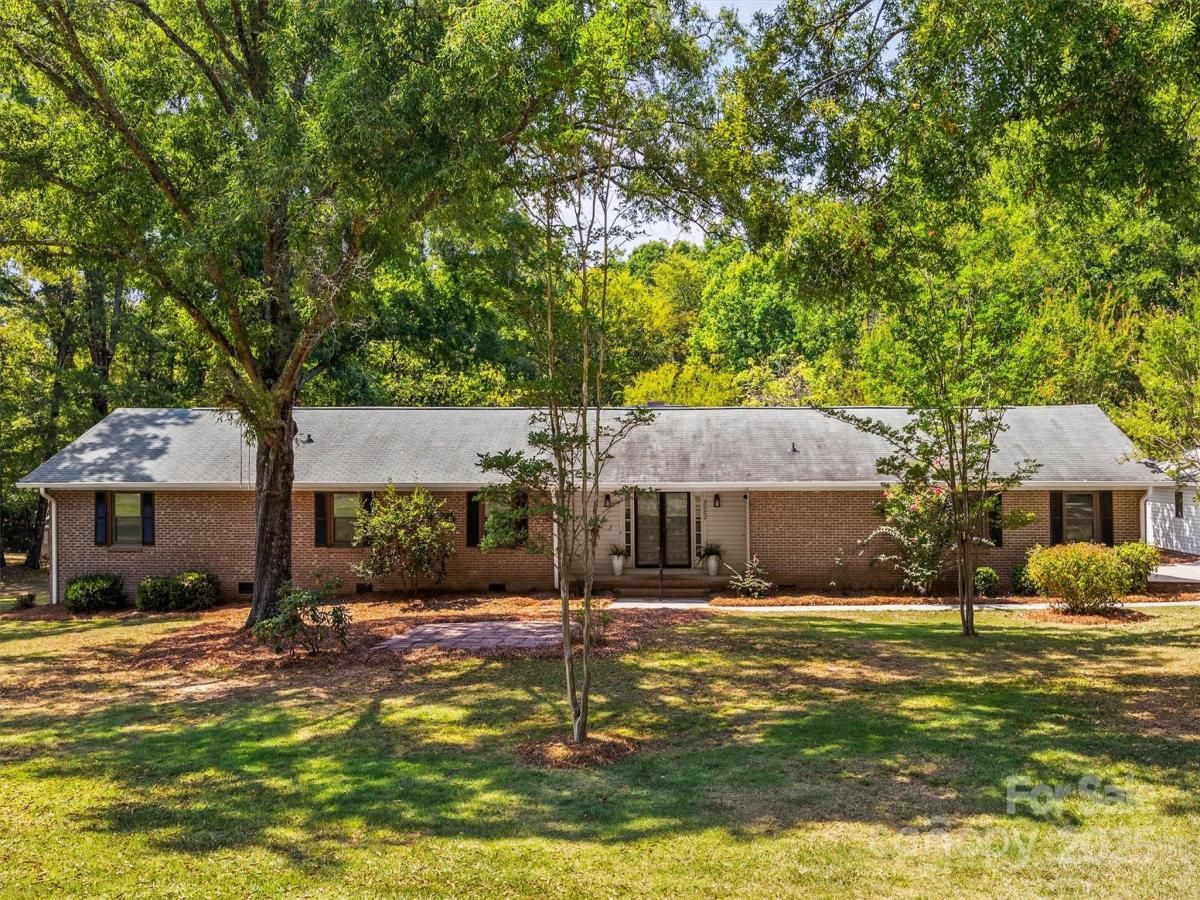 MLS #CAR4303035 image #0