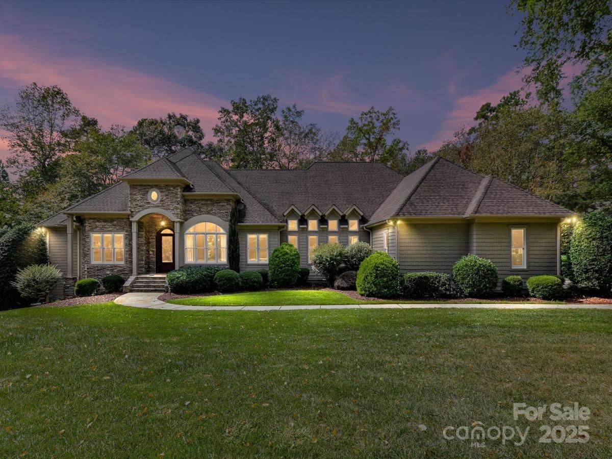 MLS #CAR4303337 image #0