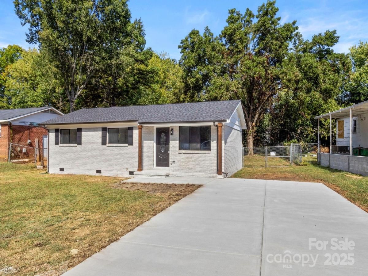 MLS #CAR4303400 image #0