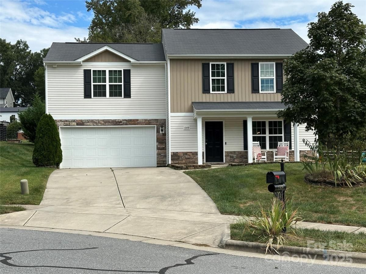 MLS #CAR4303649 image #0