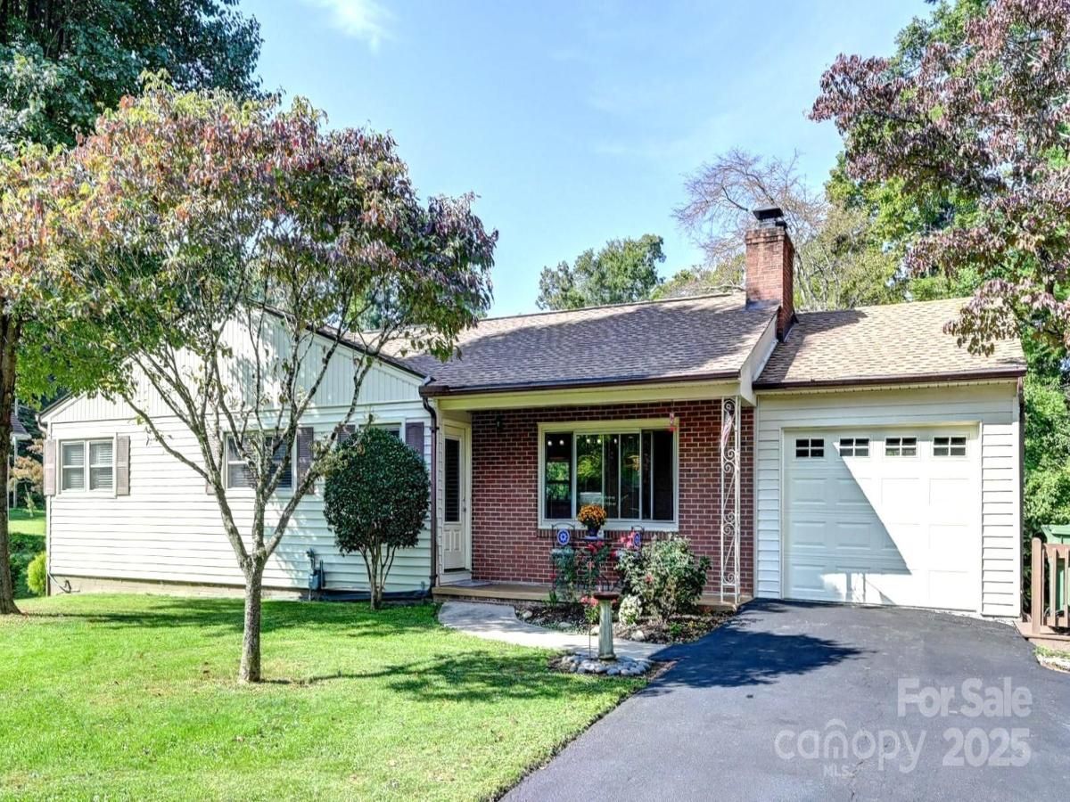 MLS #CAR4303793 image #0