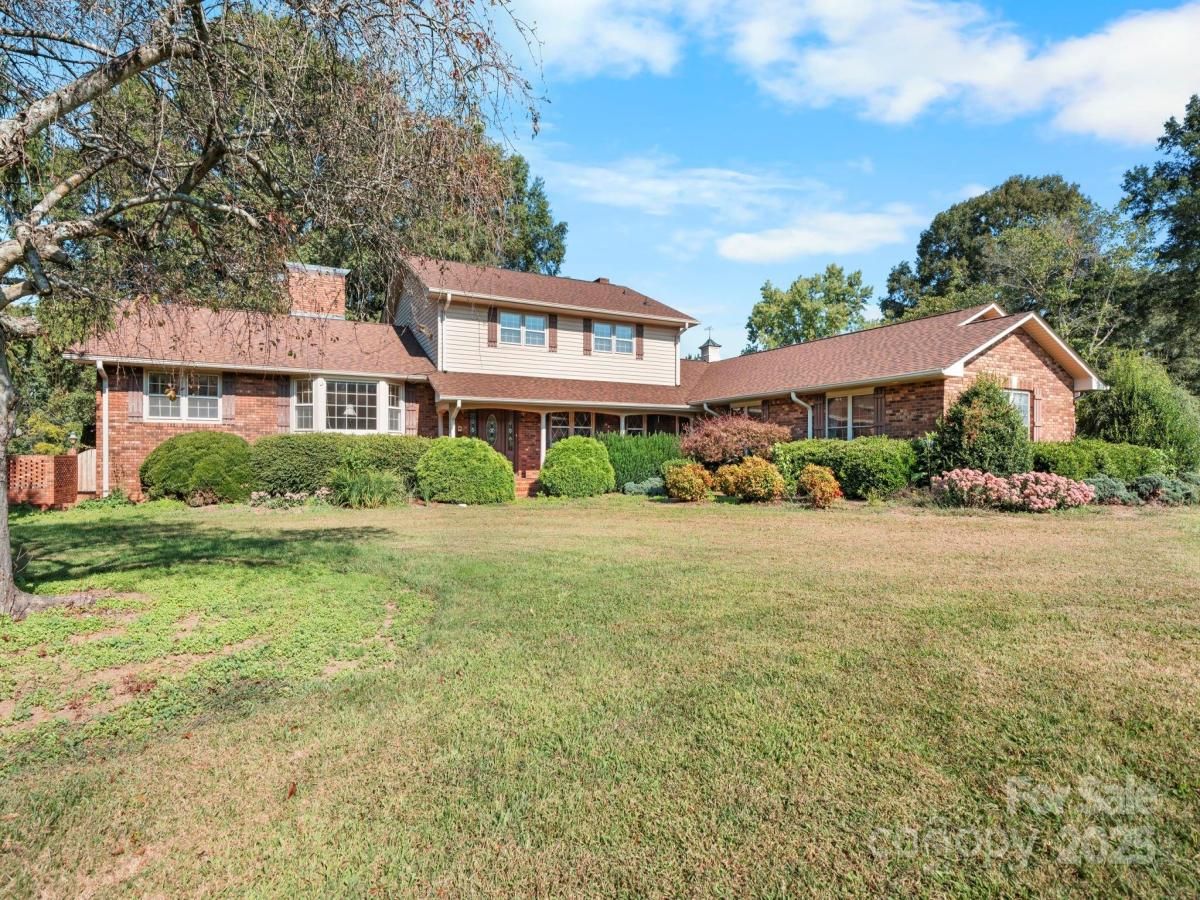 MLS #CAR4304005 image #0