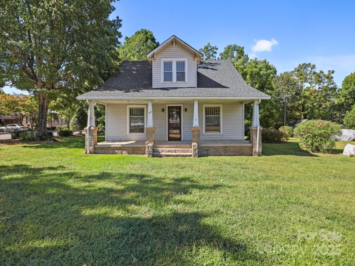 MLS #CAR4304329 image #0