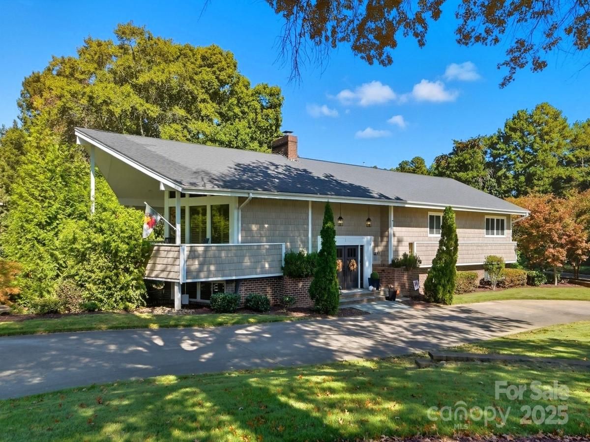 MLS #CAR4304621 image #0