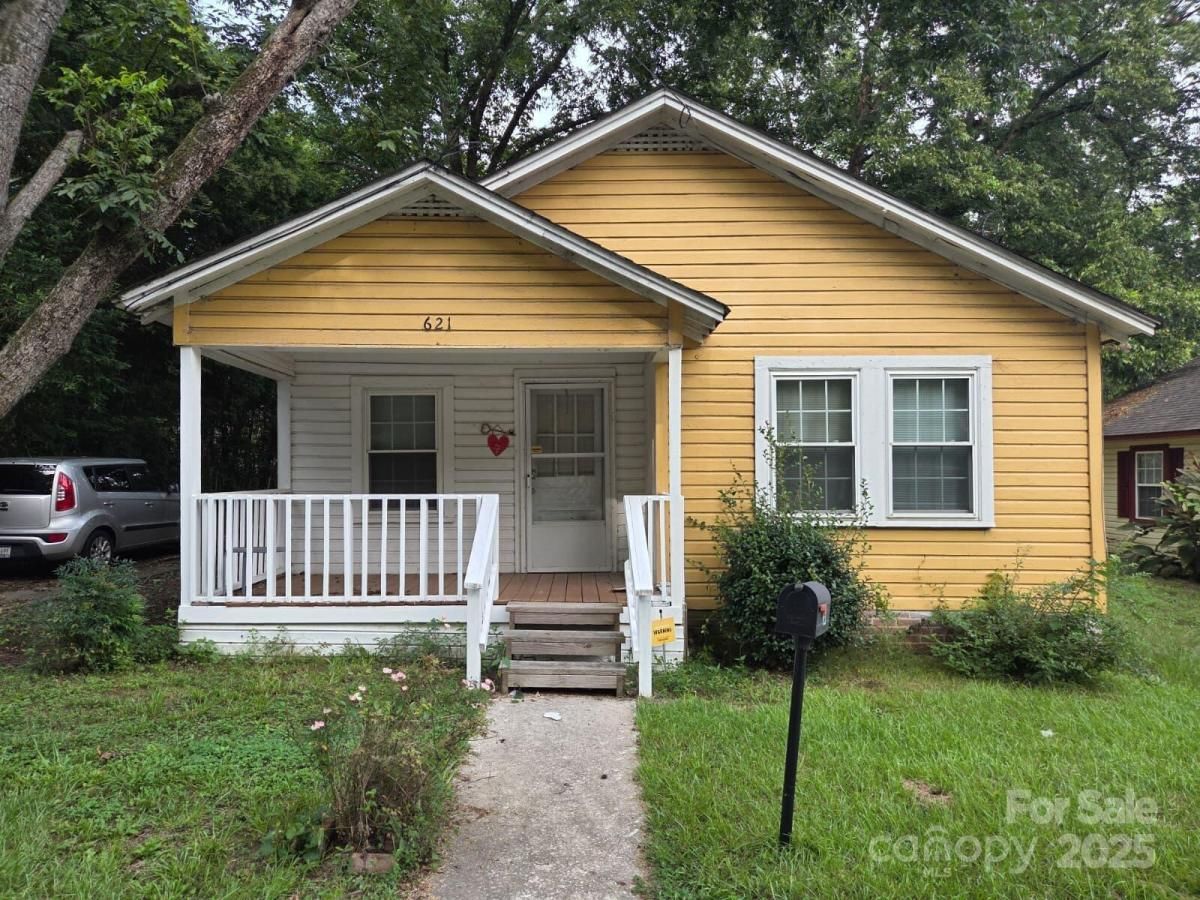 MLS #CAR4304671 image #0