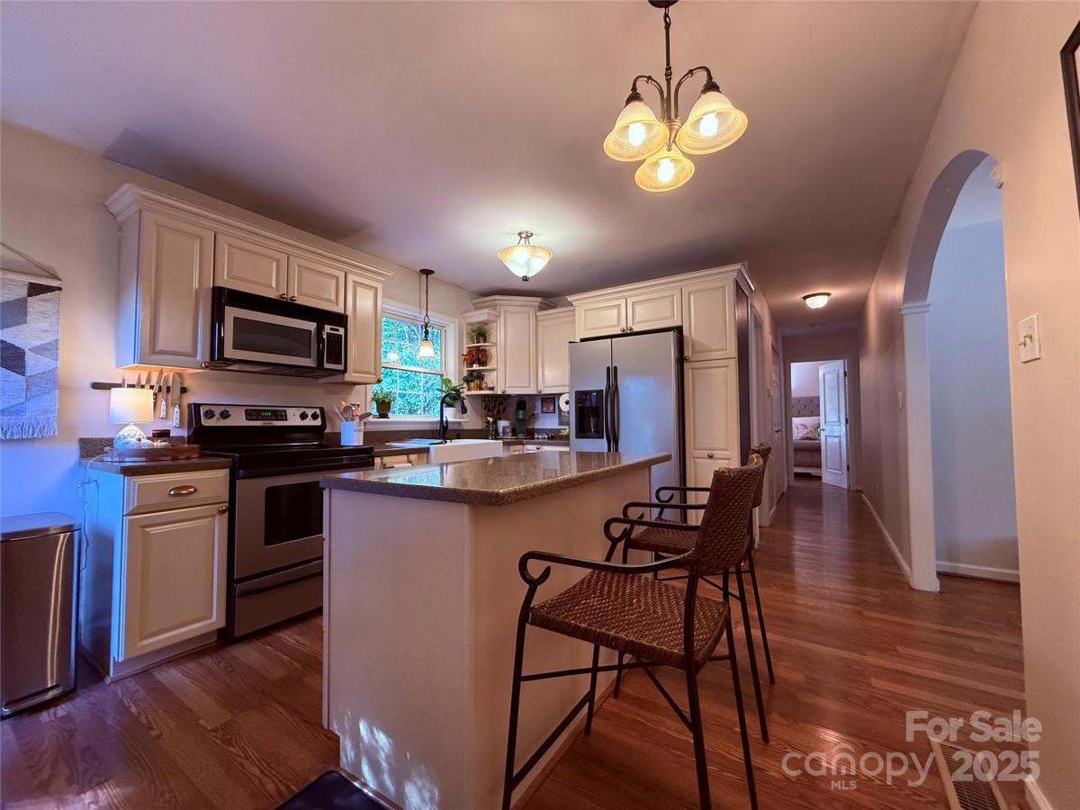 MLS #CAR4304745 image #0