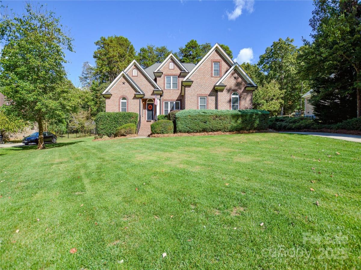 MLS #CAR4304880 image #0