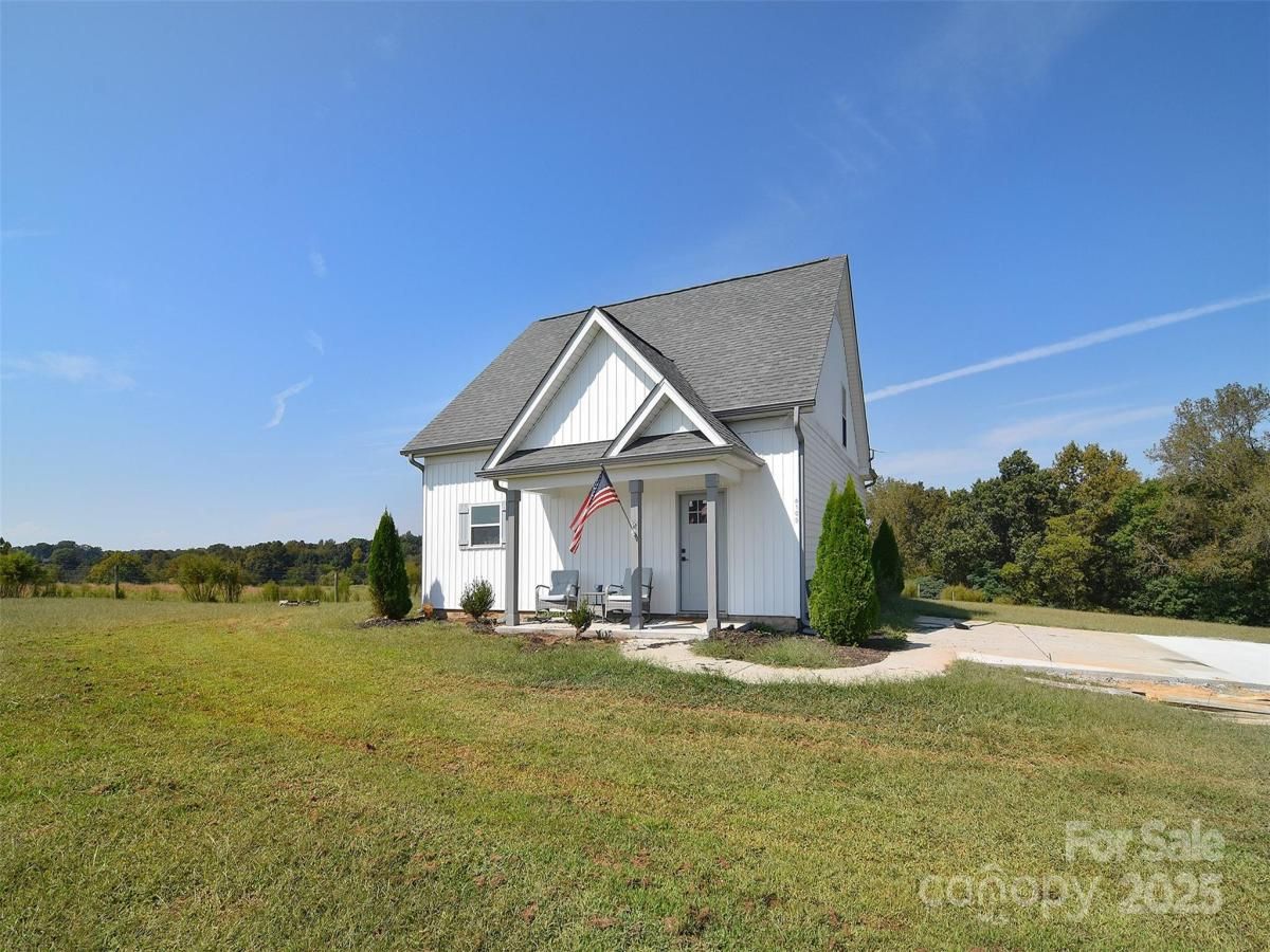 MLS #CAR4304963 image #0