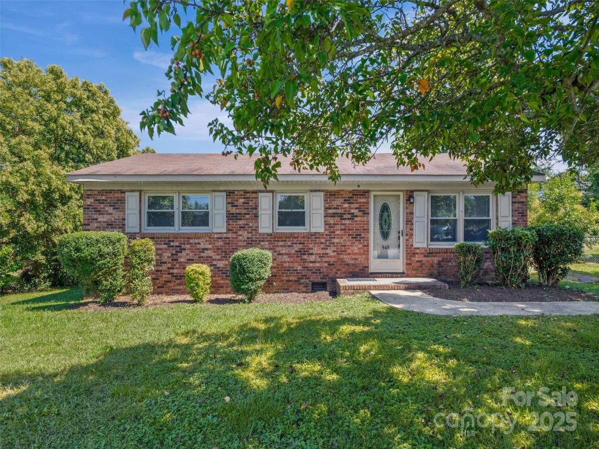 MLS #CAR4305148 image #0