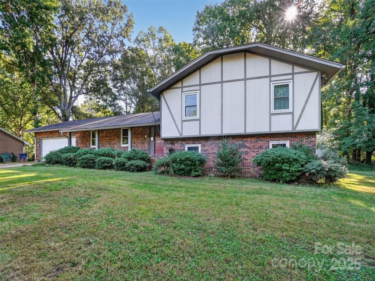 MLS #CAR4305259 image #0