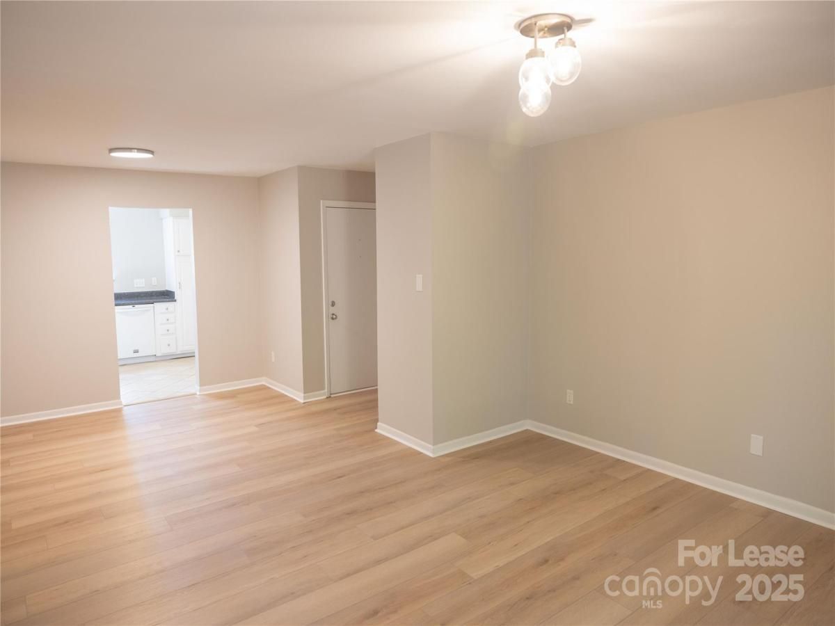 MLS #CAR4305373 image #0