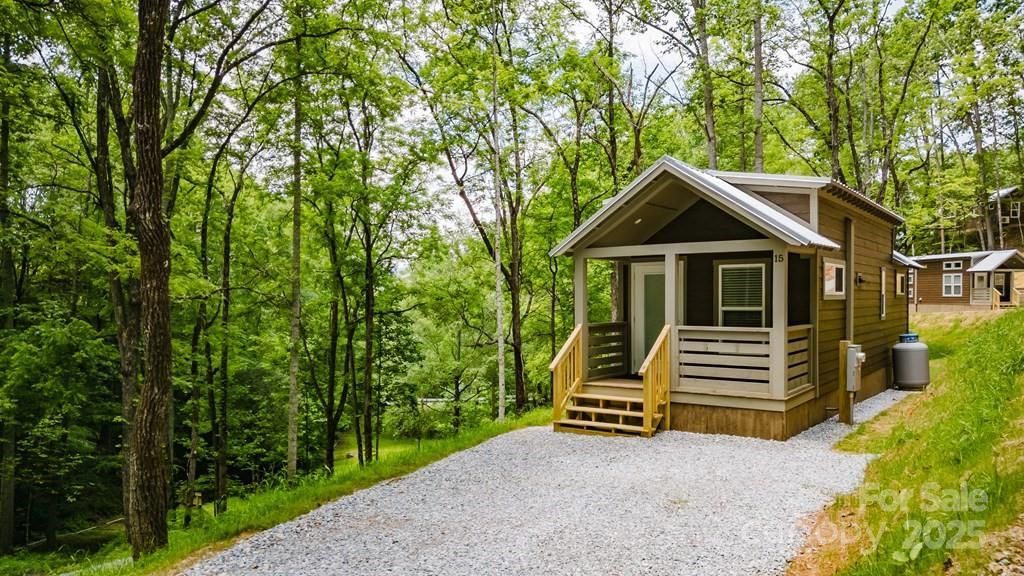 MLS #CAR4305404 image #0