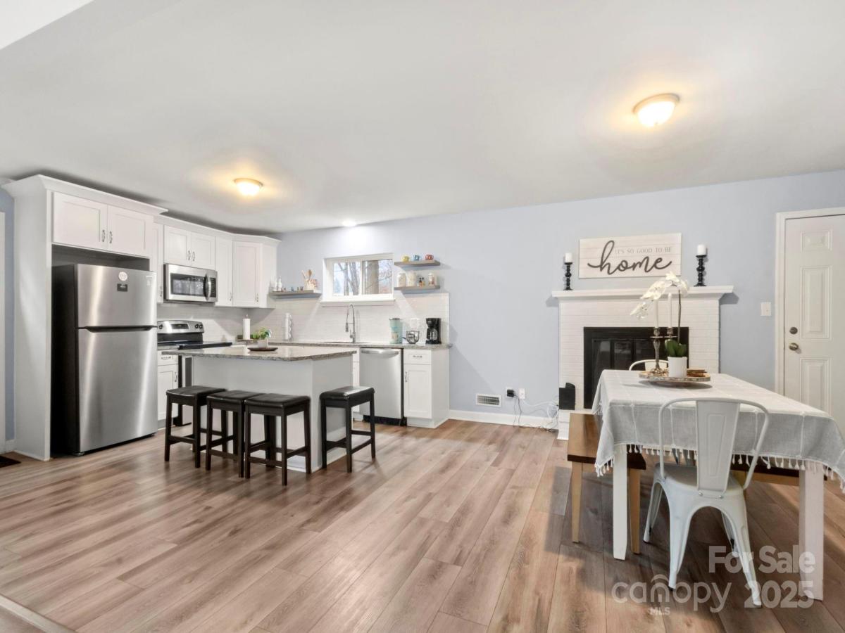 MLS #CAR4305493 image #0