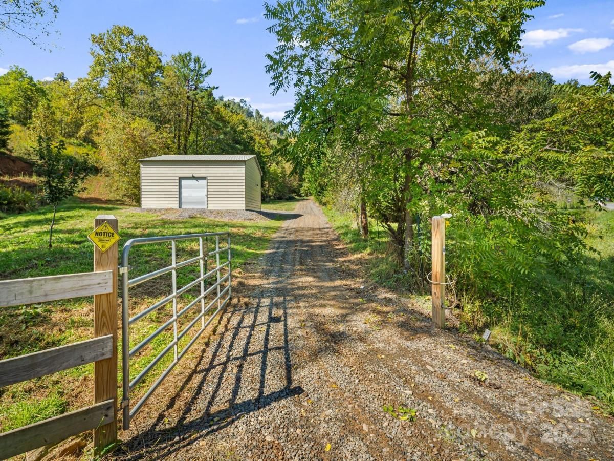 MLS #CAR4305565 image #0