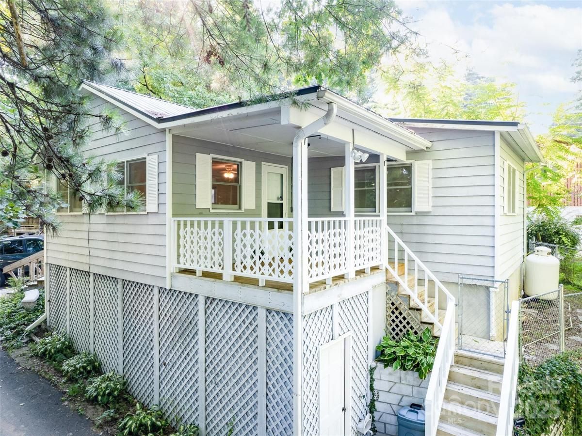 MLS #CAR4305723 image #0