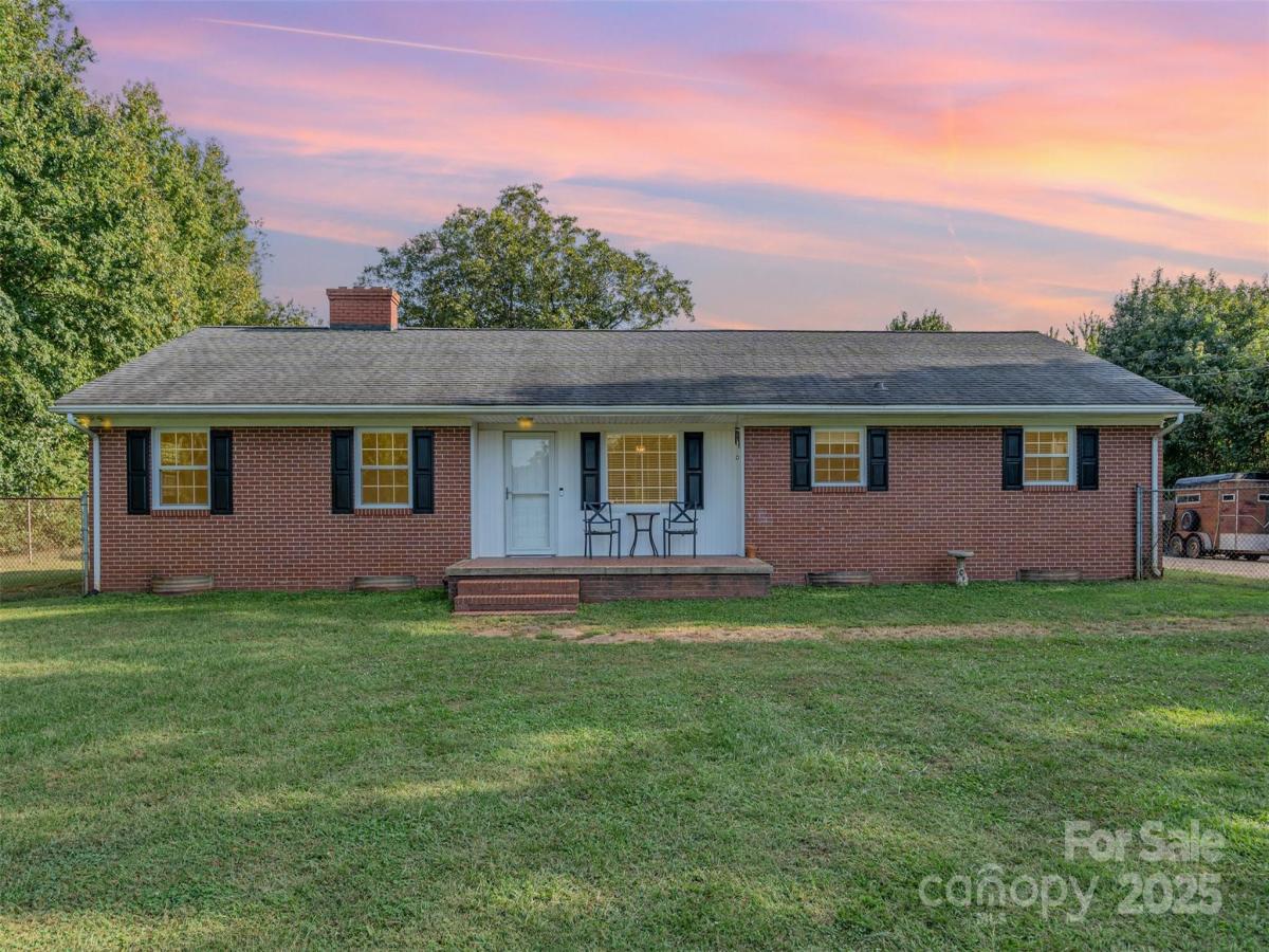 MLS #CAR4305909 image #0