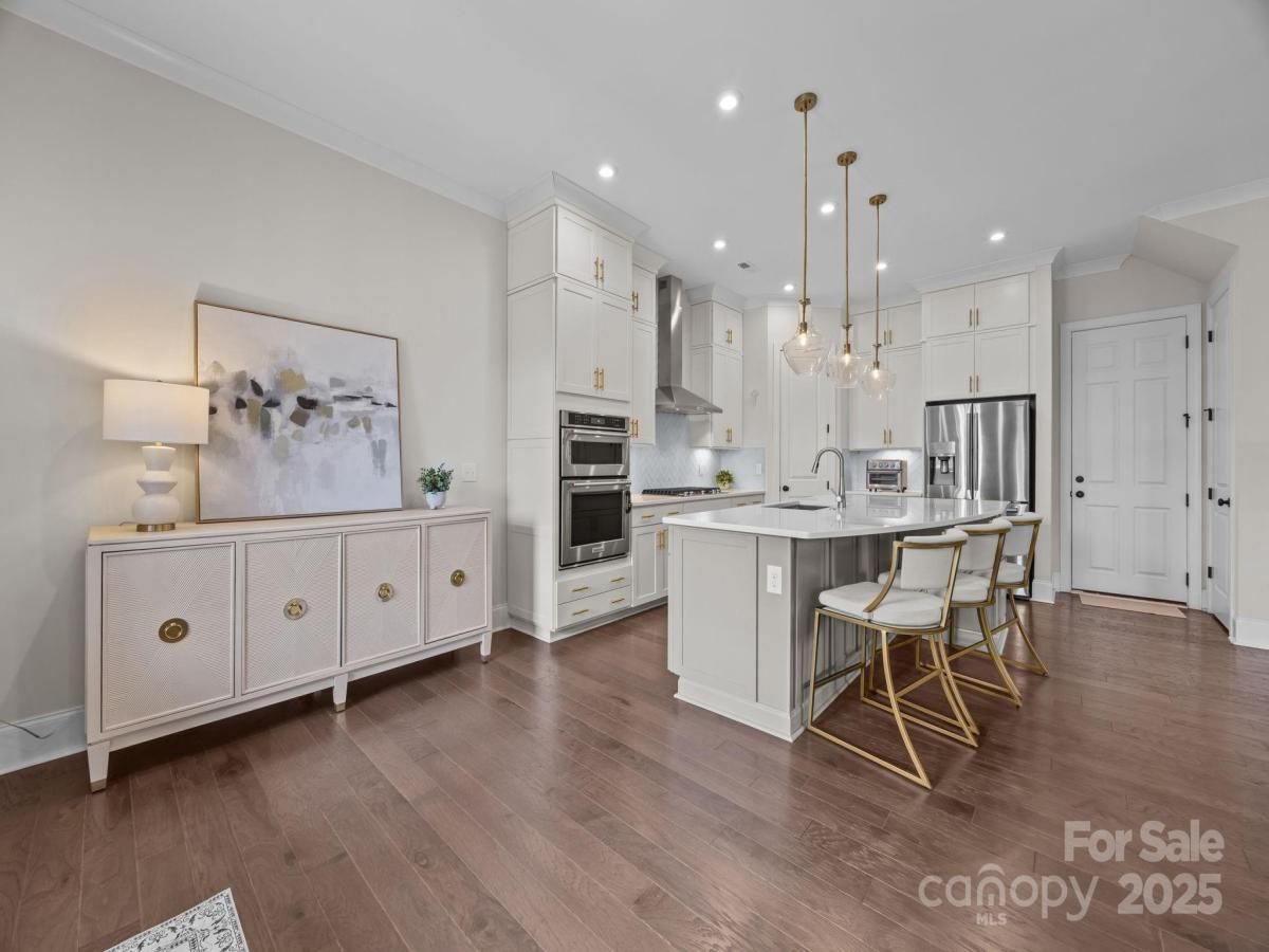 MLS #CAR4305936 image #0