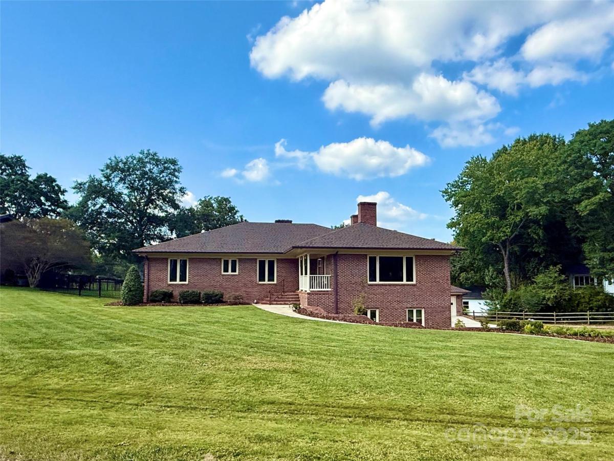 MLS #CAR4306027 image #0