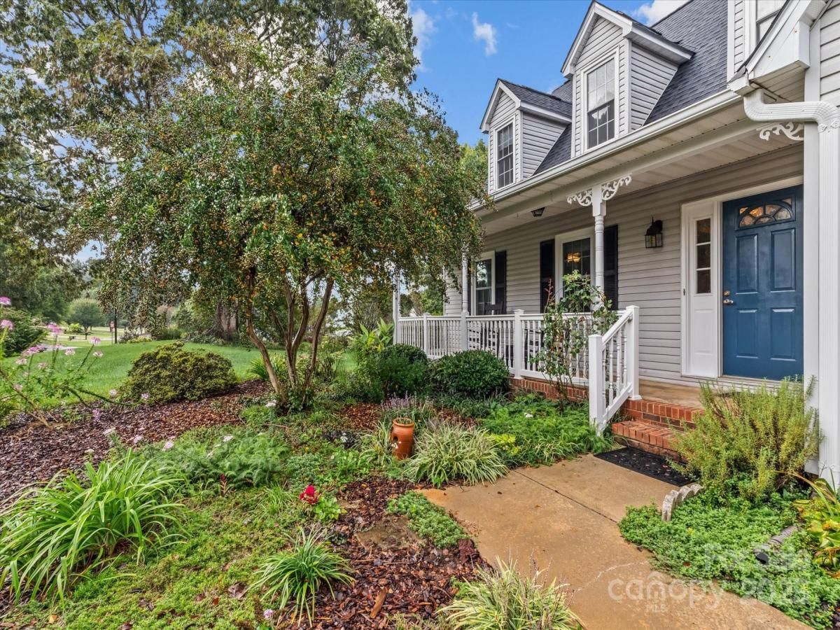 MLS #CAR4307373 image #0